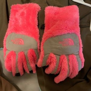 Pink north face gloves